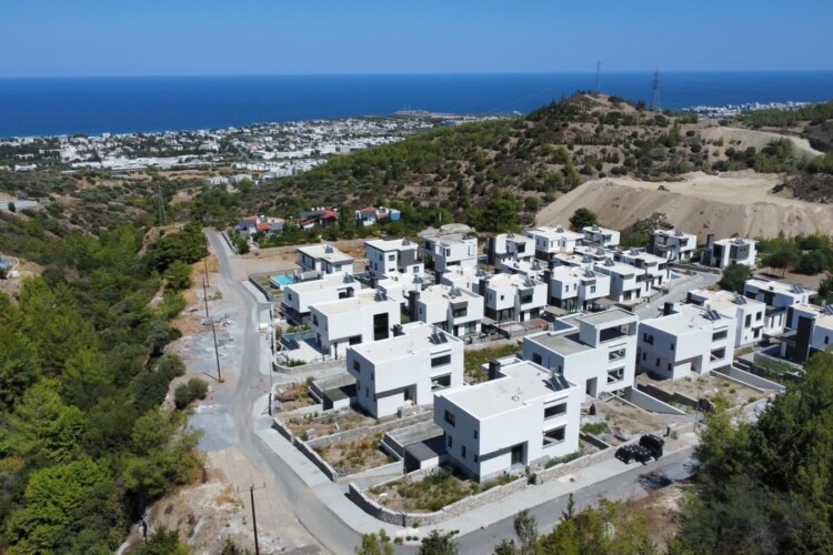 Two-story villa 4+1 in Karmi