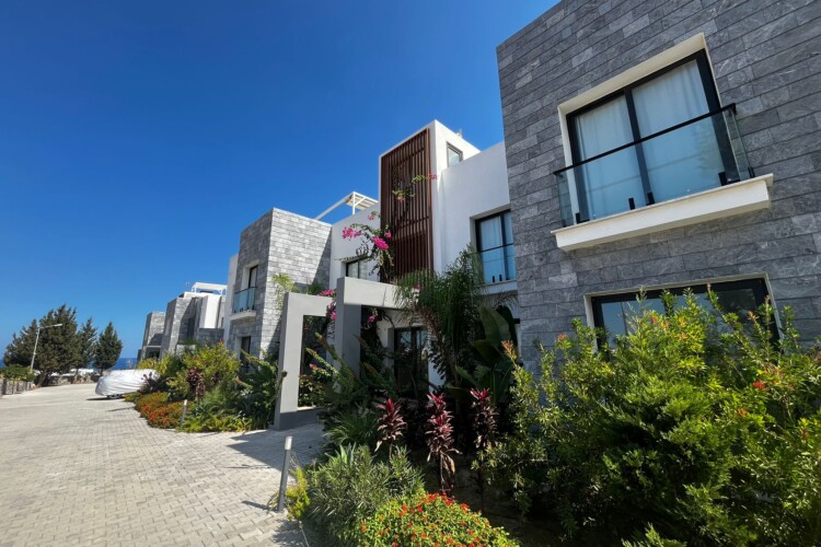 Furnished 3+1 garden apartments in Esentepe